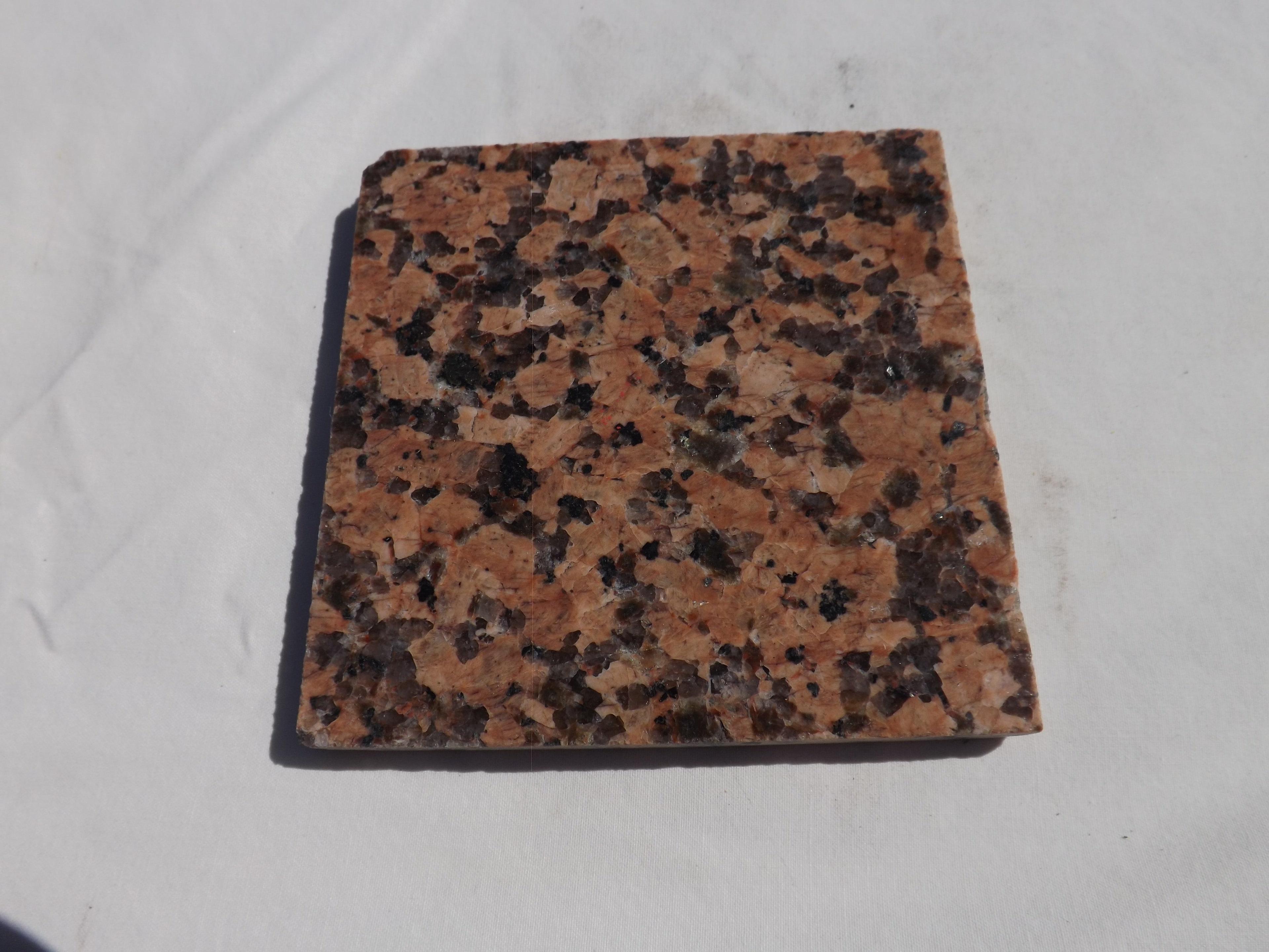 Calca Red granite sample