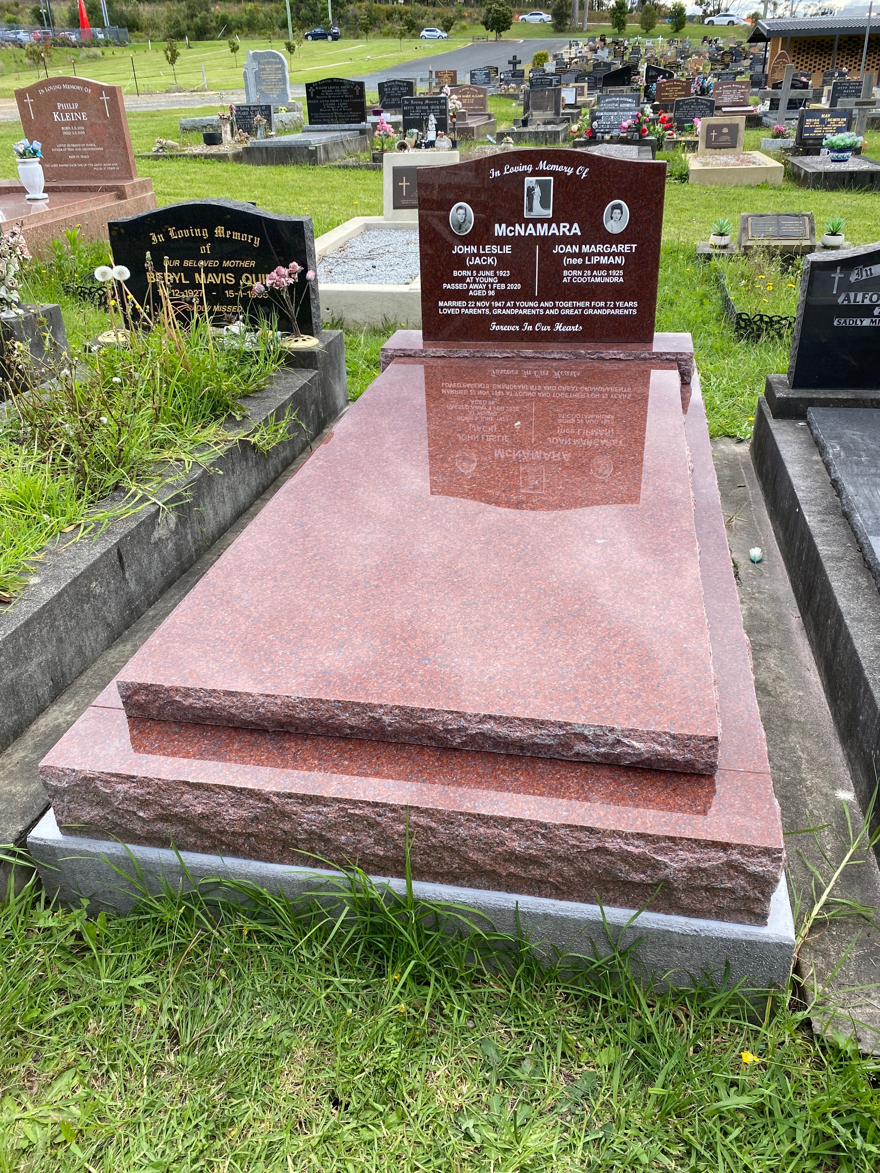 Grave memorial example 22