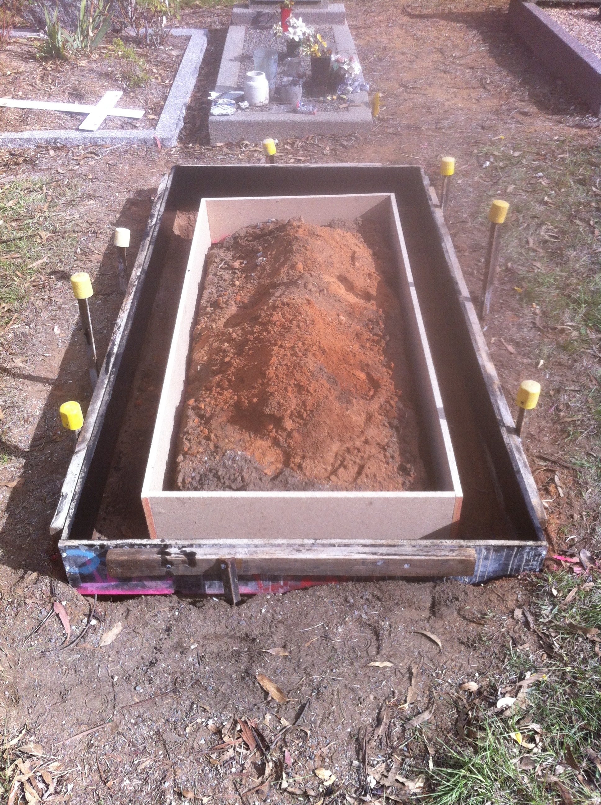 Grave memorial example 40