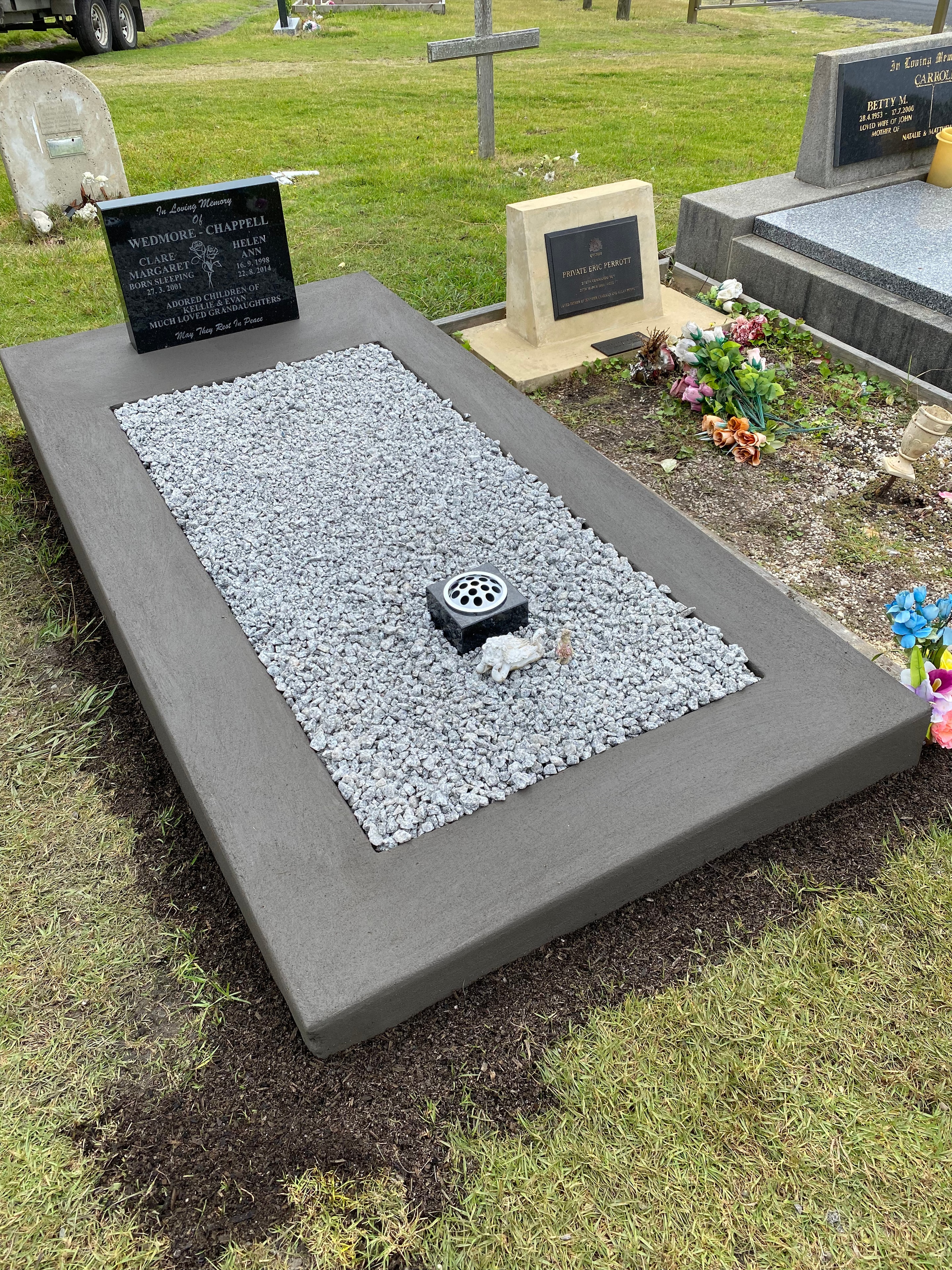 Grave memorial example 41