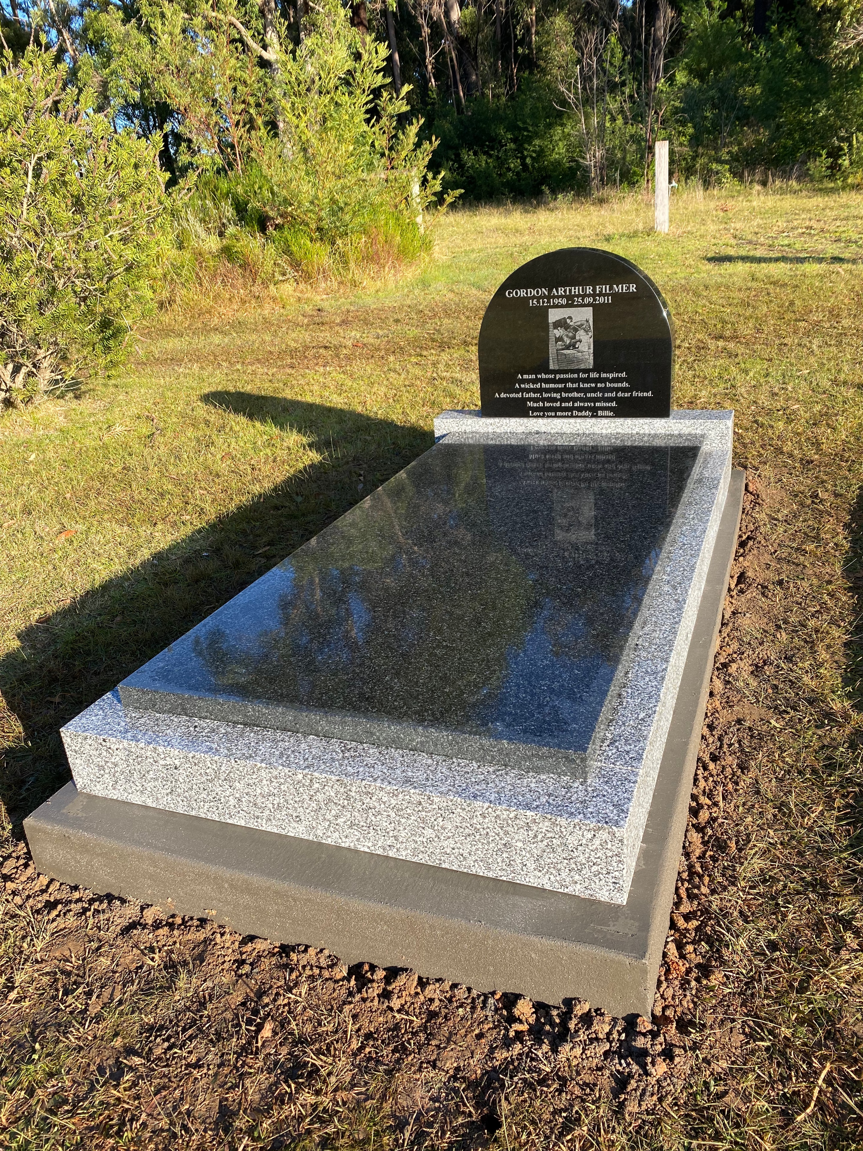 Grave memorial example 45