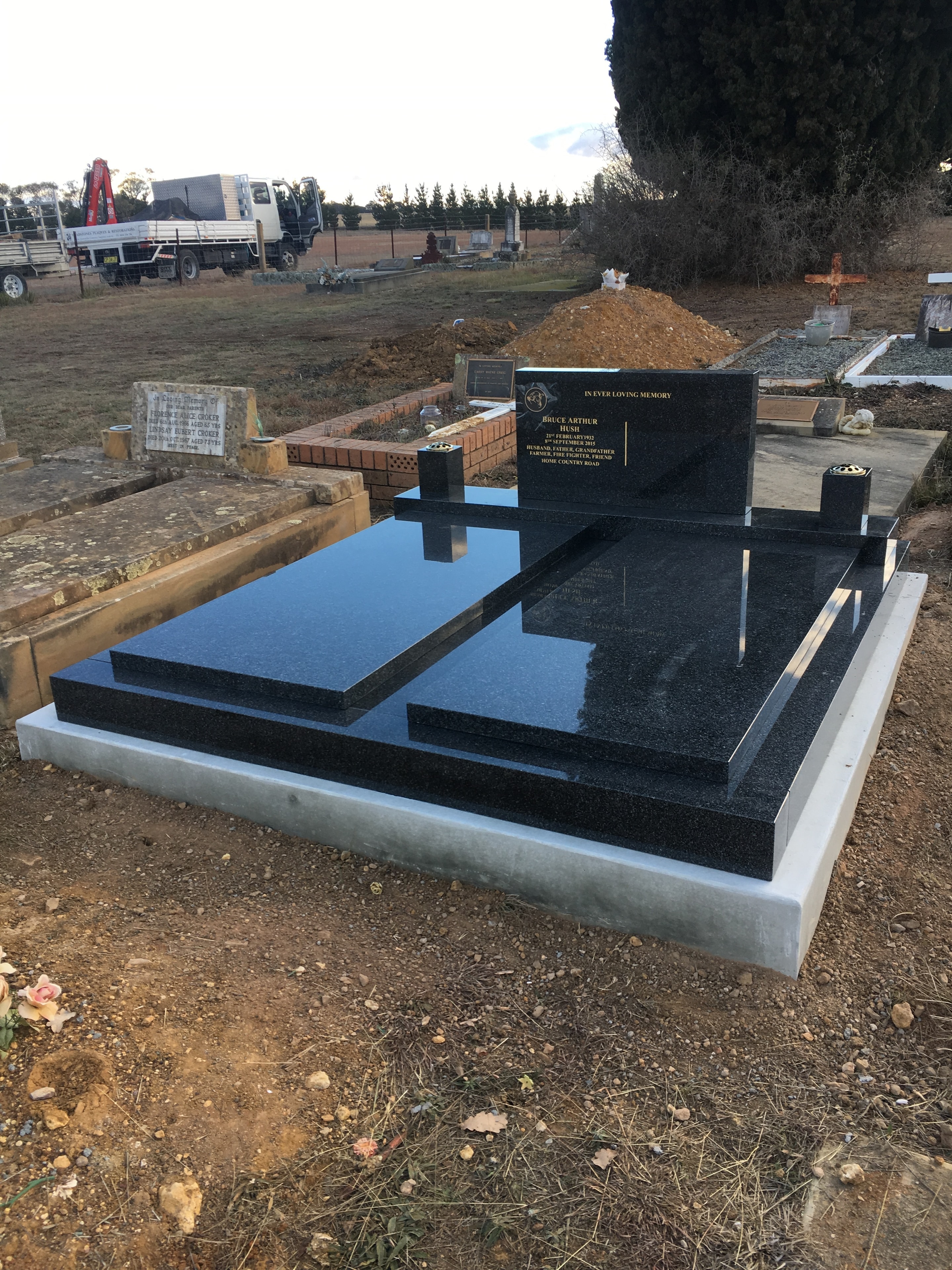 Grave memorial example 47