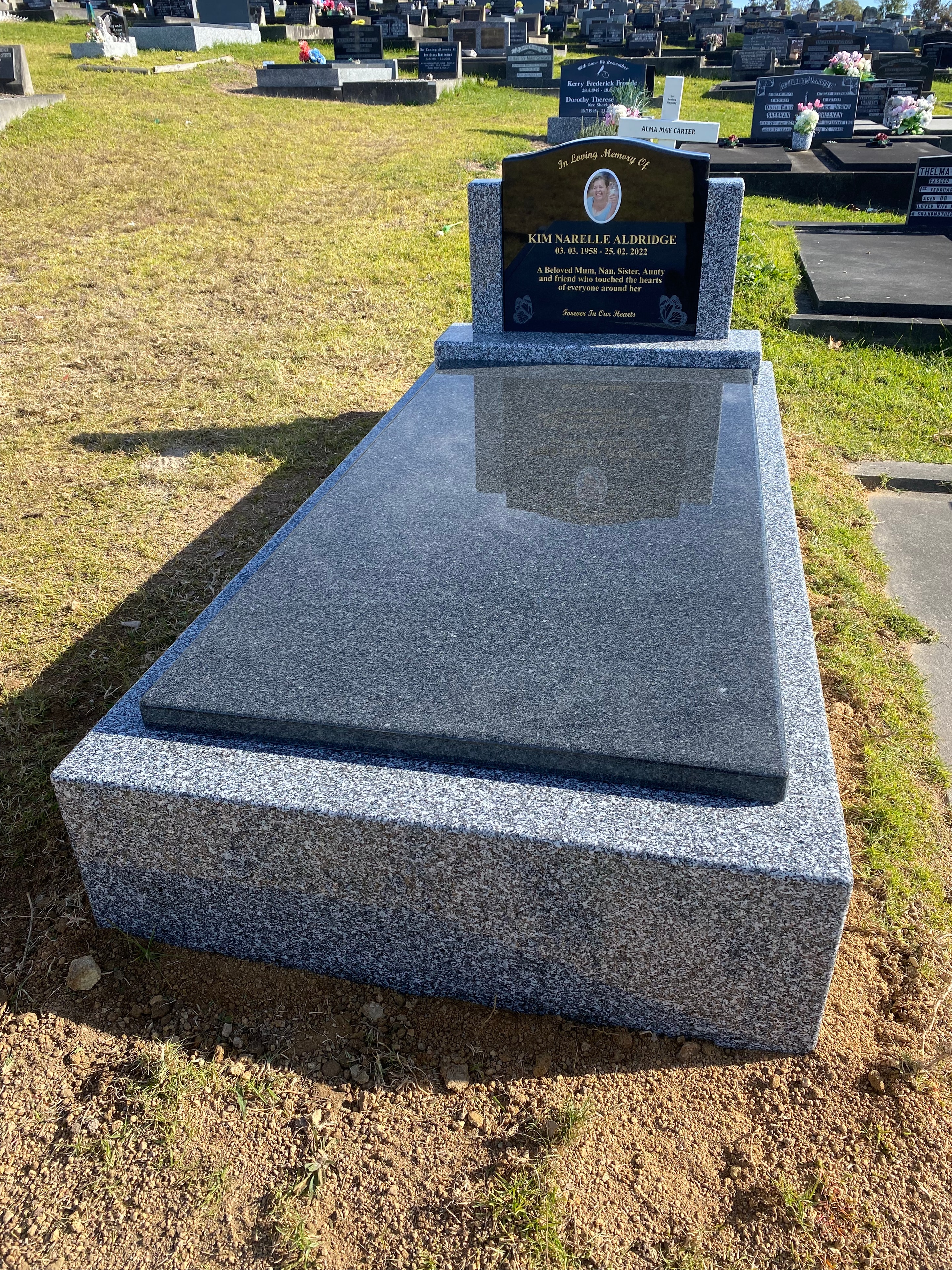 Grave memorial example 58