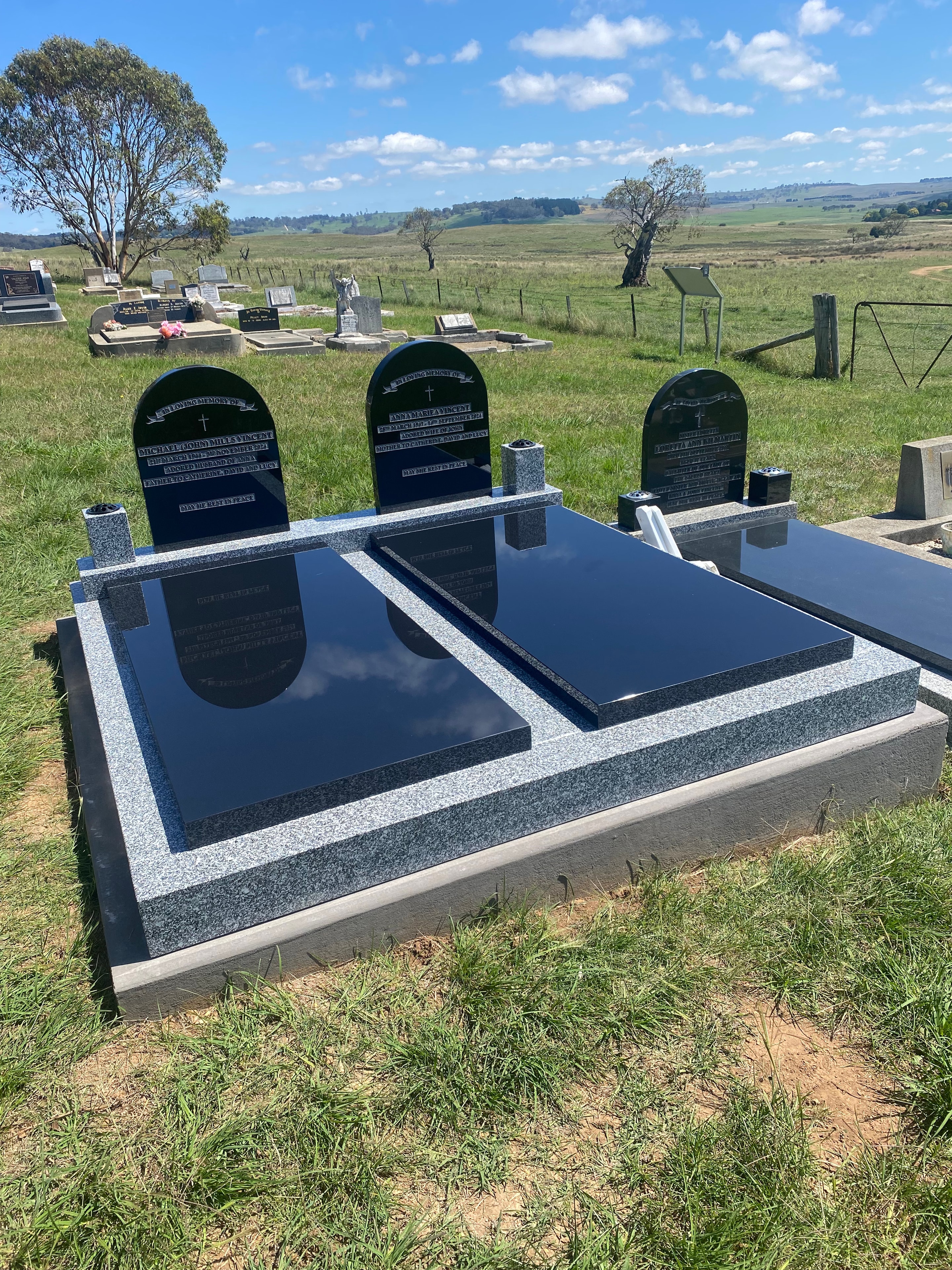 Grave memorial example 63