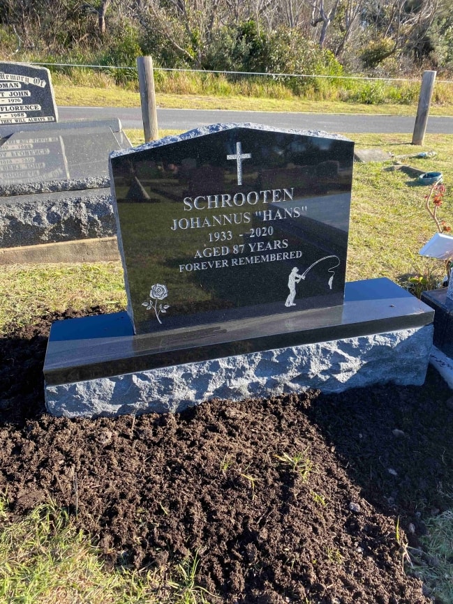 Headstone example 10
