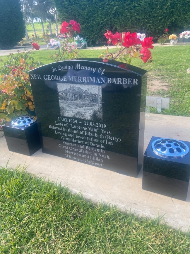 Headstone example 31
