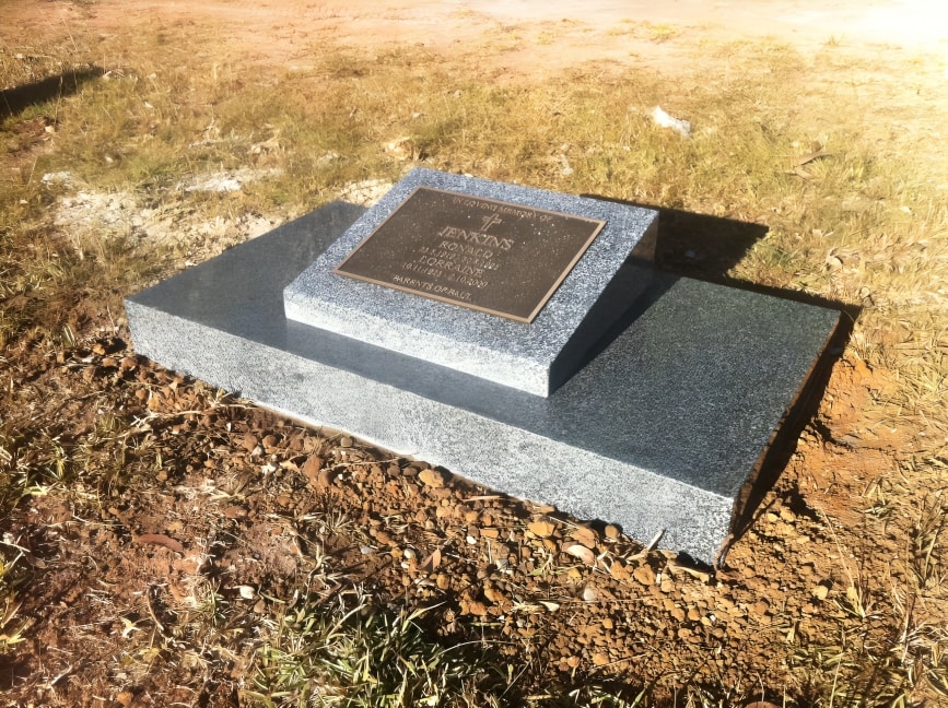 Headstone example 34